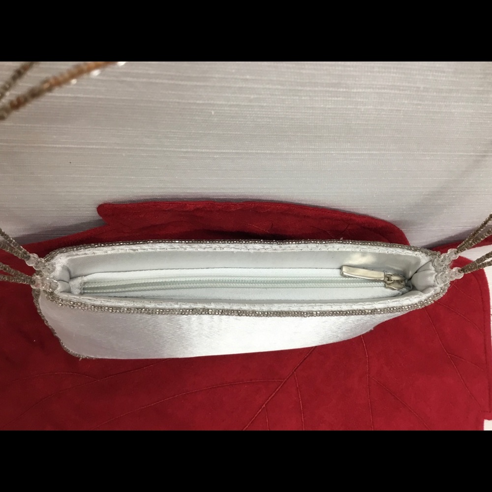 New Unique Beaded Crystal Bag - Picture 7 of 9
